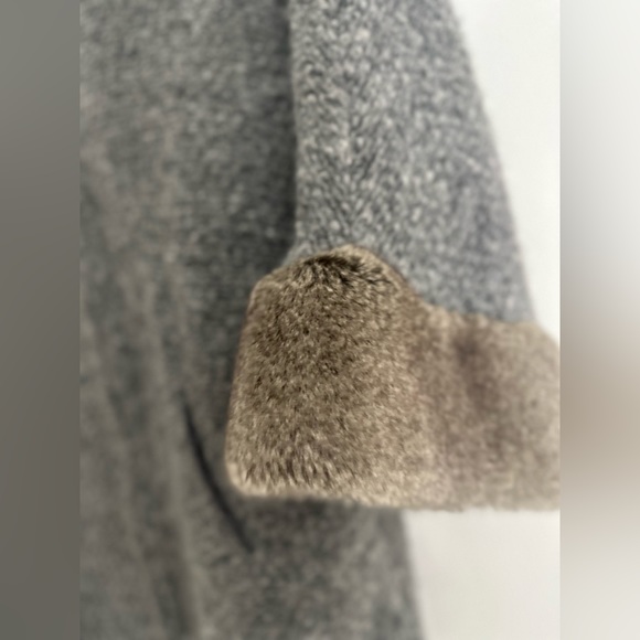 Zara Oversize Sweater Coat Wool with Faux fur hood - Picture 5 of 10